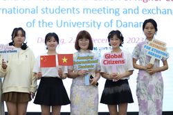 Tăng cường thu hút sinh viên quốc tế đến Đà Nẵng học tập