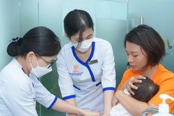 Đặt hàng 10 loại vắc xin với hơn 17 triệu liều, có gần 550 nghìn liều rota miễn phí