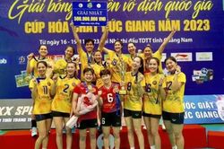 Đối thủ lớn mất 'máy ghi điểm' 1m98, Bích Tuyền đứng trước cơ hội đăng quang sau chức vô địch lịch sử