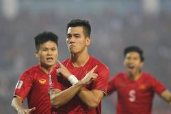 Tiến Linh, Quế Ngọc Hải chia tay tuyển Việt Nam