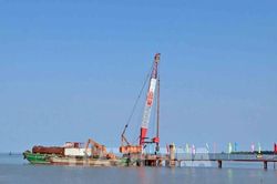 Xây dựng cụm Tượng đài Chuyến tàu tập kết ra Bắc năm 1954