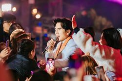 Đan Trường chạy show ca hát, phản ứng của khán giả thấy rõ sức hút sau hàng chục năm làm nghề