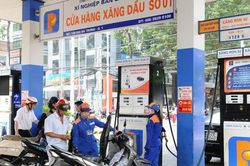 Đảm bảo xăng dầu cho sản xuất, kinh doanh và tiêu dùng