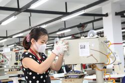 Nỗ lực ổn định thị trường lao động