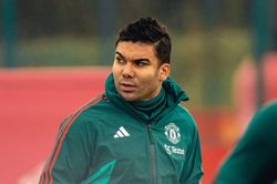 Casemiro, Martinez sắp tái xuất