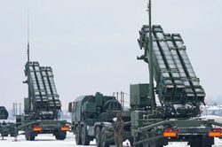 NATO sẽ hỗ trợ bốn quốc gia thành viên mua 1.000 tên lửa phòng không Patriot