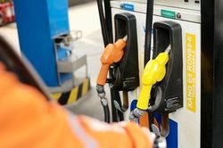 Giá xăng dầu giảm tới 500 đồng/lít ở kỳ chỉnh đầu tiên của năm 2024
