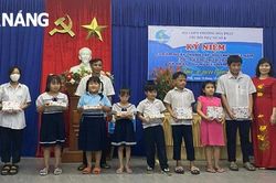 'Bà đỡ' của hộ khó khăn ở khu dân cư