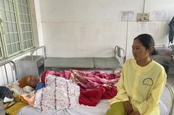 CSGT hỗ trợ sản phụ chuyển dạ đến bệnh viện an toàn