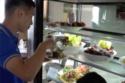 Bữa ăn của đội tuyển Việt Nam tại Qatar