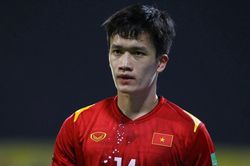 Hoàng Đức về tiết lộ mối quan hệ với HLV Troussier