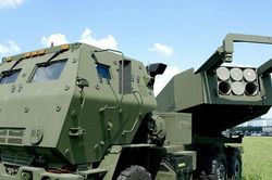 Hình ảnh quân Nga nã đạn chùm vào vị trí hệ thống HIMARS Ukraine