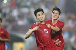 Tuyển Việt Nam: HLV Troussier mạo hiểm để tiến về World Cup