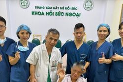 42 ngày điều trị thành công hơn mong đợi cho khách nước ngoài đột quỵ trên tàu