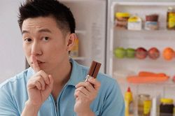 Dù vô cùng phóng khoáng nhưng đàn ông cũng có những bí mật không bao giờ tiết lộ, phụ nữ đừng cố tìm hiểu