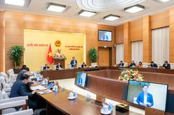 Ủy ban Thường vụ Quốc hội cho ý kiến về kỳ họp bất thường, xem xét nhân sự