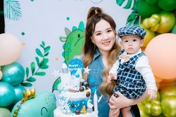 Người phụ nữ có sở thích độc lạ, chiếm cả tủ rượu của chồng để thỏa đam mê
