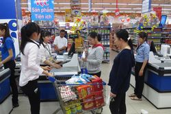 Phát triển các hoạt động thương mại, dịch vụ