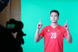 ĐT Việt Nam hào hứng chụp ảnh truyền thông Asian Cup 2023
