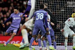 Alexander-Arnold thay thế Salah tạo ra khác biệt cho Liverpool trong ngày Saka kém duyên với Arsenal