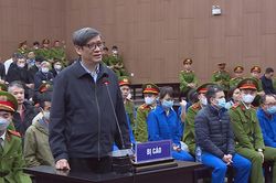 Cựu Bộ trưởng Bộ Y tế Nguyễn Thanh Long bị đề nghị 19-20 năm tù