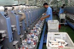 Cần nhiều biện pháp hỗ trợ sản xuất công nghiệp
