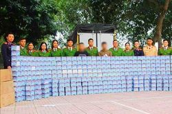 Mua bán trái phép lượng lớn pháo nổ từ nước ngoài về Việt Nam