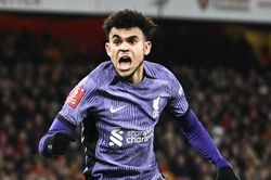 Kết quả bóng đá hôm nay 8/1/2024: Liverpool loại Arsenal, Barca thắng nhọc