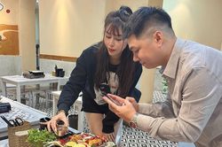 9X kiếm hàng chục triệu đồng nhờ liên tục đi ăn miễn phí