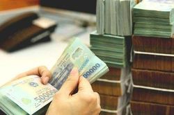 Thủ tướng yêu cầu NHNN không để người dân, doanh nghiệp thiếu vốn