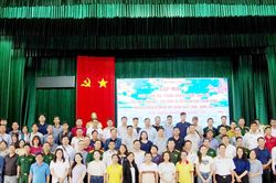 Bộ Tư lệnh Vùng 2 Hải quân gặp mặt cán bộ, nhà báo, phóng viên trước chuyến công tác biển, đảo