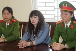 Bắt một phụ nữ tự xưng phóng viên để 'bảo kê', trục lợi hơn 5 tỷ đồng