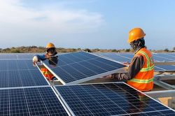Giá mua điện mặt trời mái nhà cao nhất 2.231 đồng/kWh