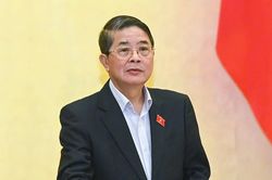 Tranh luận xung quanh đề xuất Ủy ban Thường vụ Quốc hội 'gỡ rối' Luật Đầu tư công