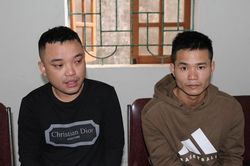 Bắt giữ hai đối tượng cất giấu gần 1,5 tấn pháo trong nhà hoang bán Tết