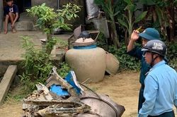Vụ rơi máy bay qua lời kể của người dân ở hiện trường