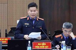 Xét xử vụ Việt Á: Đại diện VKS nhắc đến tin nhắn 'đếm tiền mòn vân tay'
