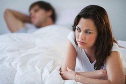 Đang ăn nhà hàng sang chảnh, chồng bỗng đưa ra một đề nghị khiến tôi kinh ngạc tột độ