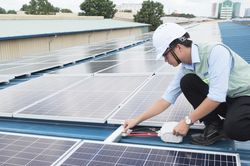 Chính thức có giá mua điện mặt trời mái nhà năm 2024