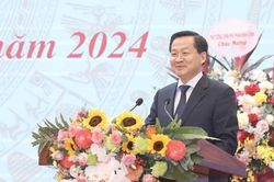 Phó Thủ tướng Lê Minh Khái: 'Năm 2024, tập trung xây dựng cơ chế, chính sách ưu đãi phù hợp cho các cơ sở y tế'