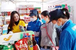 Có 4 gian hàng '0' đồng tại chợ Tết Công đoàn Hà Nội
