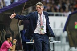 Asian Cup 2023: Đội tuyển Việt Nam trông vào HLV Philippe Troussier