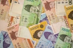 Ngân hàng Trung ương Hàn Quốc tiếp tục giữ nguyên lãi suất cơ bản