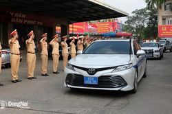 Công an Đồng Nai ra quân thực hiện cao điểm đảm bảo trật tự an toàn giao thông cuối năm