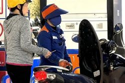 Giá xăng dầu tăng nhẹ
