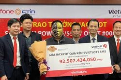 Thêm một người trở thành tỷ phú, đổi đời trong tích tắc nhờ trúng Vietlott