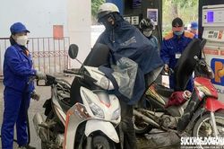Giá xăng dầu đồng loạt tăng nhẹ