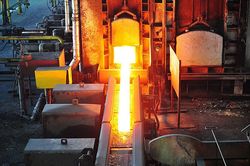 Giá thép hôm nay 12/1: Tăng 3 Nhân dân tệ/tấn trên sàn giao dịch