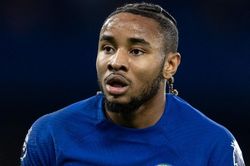 Tân binh 52 triệu bảng của Chelsea đối mặt mùa giải vứt đi