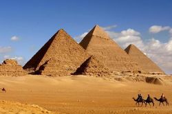 Bí ẩn hiện tượng ma quái xảy ra trong Đại kim tự tháp Giza